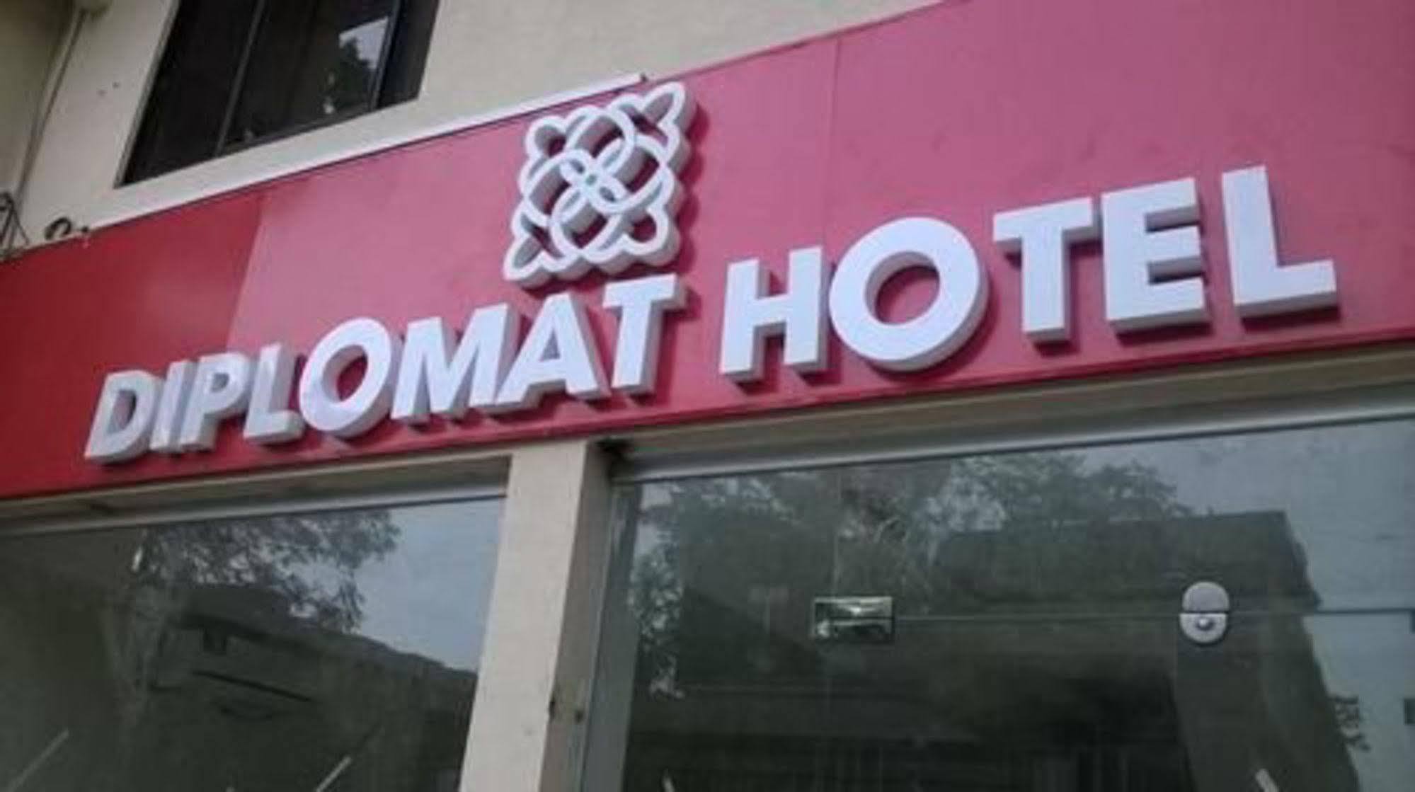 Hotel Diplomat Исламабад Экстерьер фото