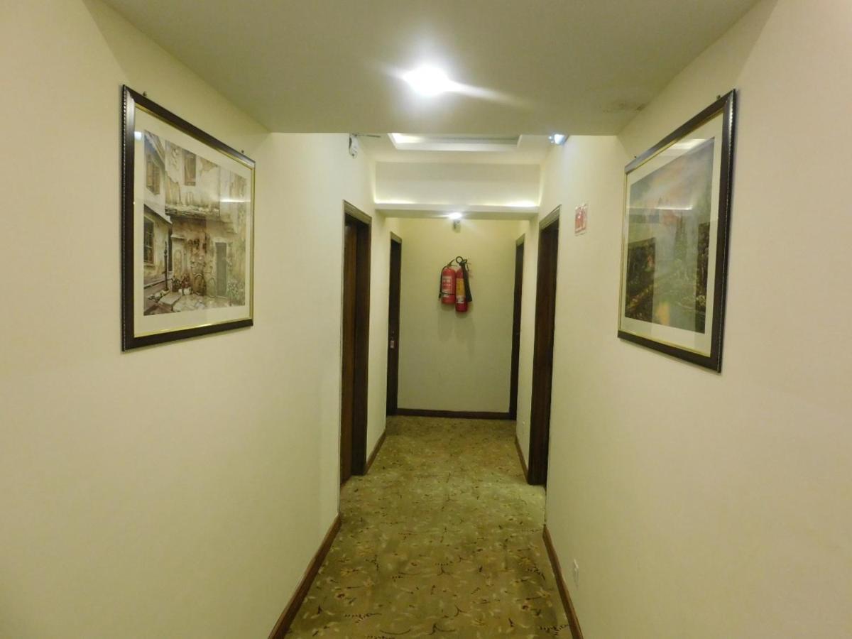Hotel Diplomat Исламабад Экстерьер фото