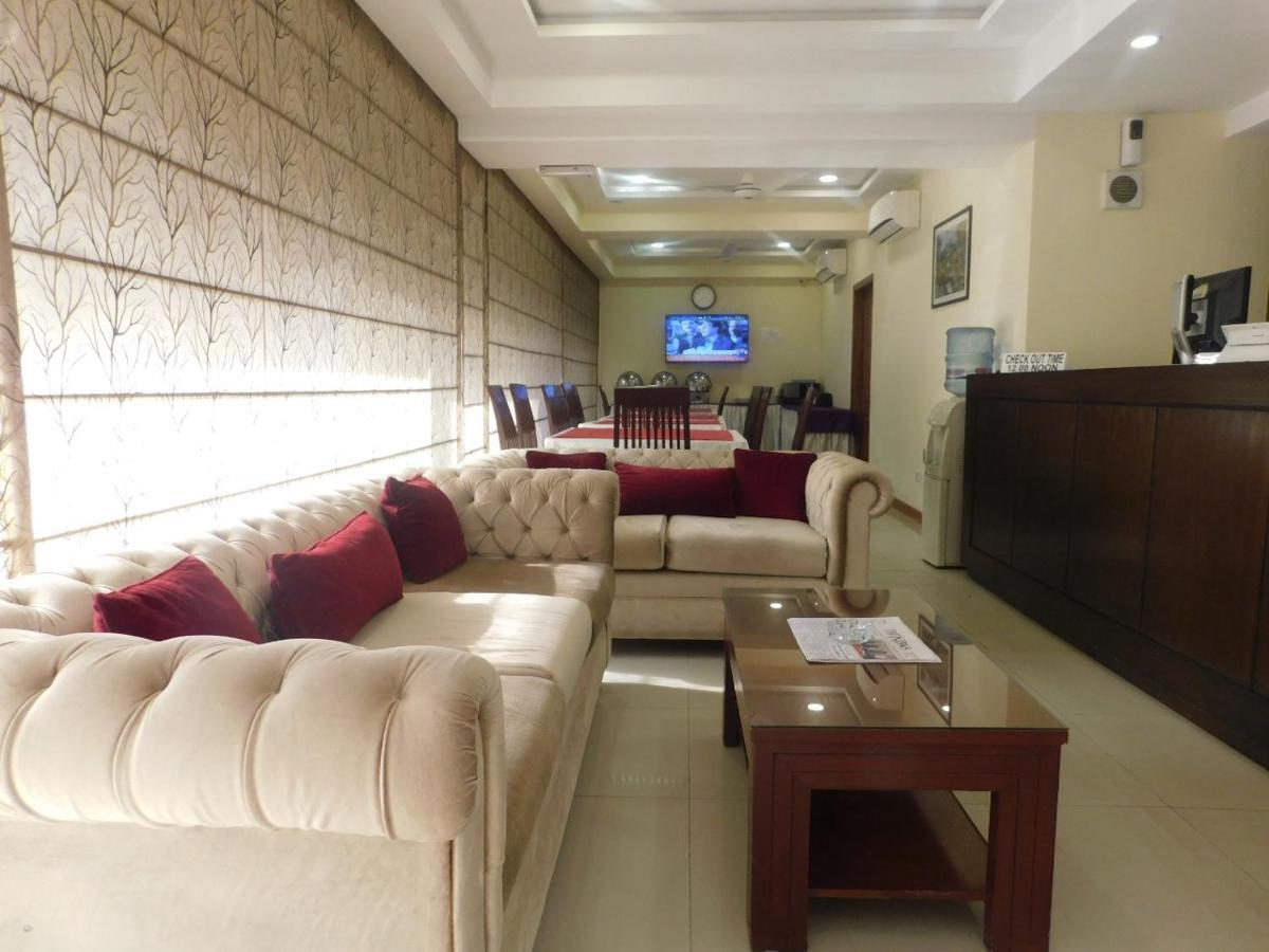 Hotel Diplomat Исламабад Экстерьер фото