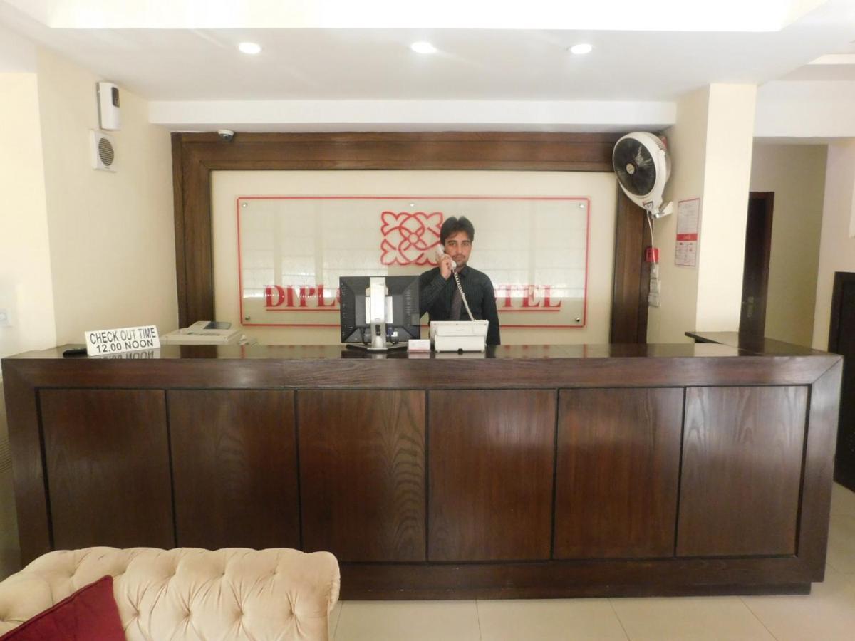 Hotel Diplomat Исламабад Экстерьер фото