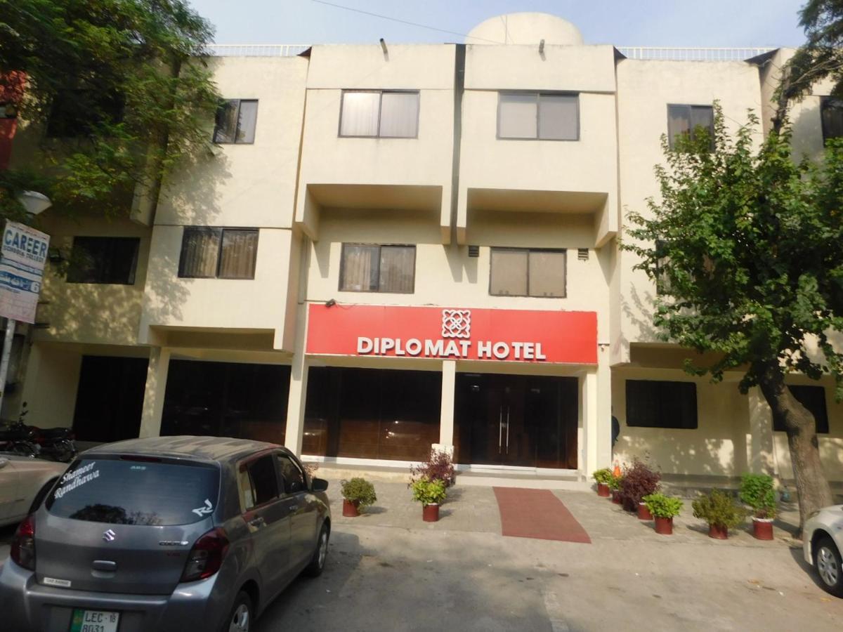 Hotel Diplomat Исламабад Экстерьер фото